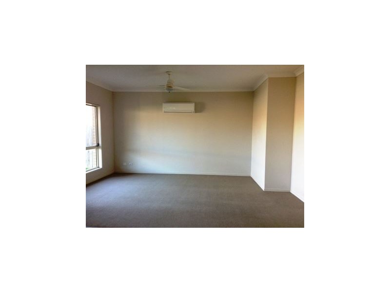 11 Elkhorn Court, North Lakes QLD 4509