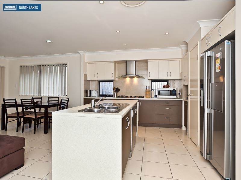 7 Waterway Crescent, Murrumba Downs QLD 4503