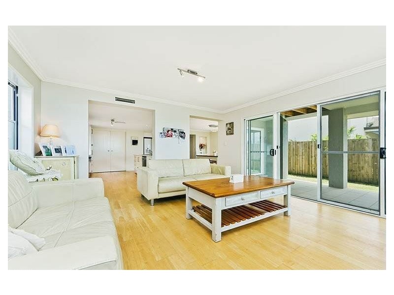 49 Langer Circuit, North Lakes QLD 4509
