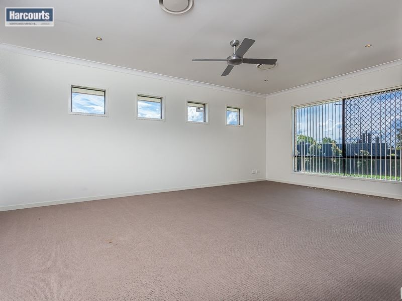 34 Severn Crescent, North Lakes QLD 4509