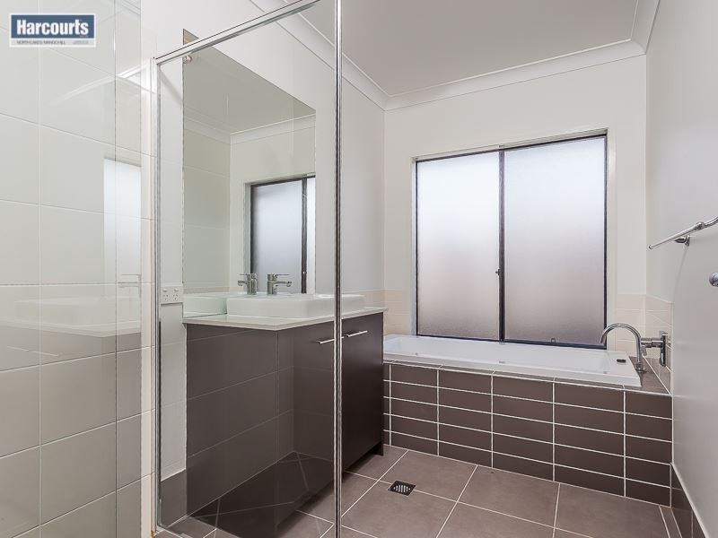 34 Severn Crescent, North Lakes QLD 4509