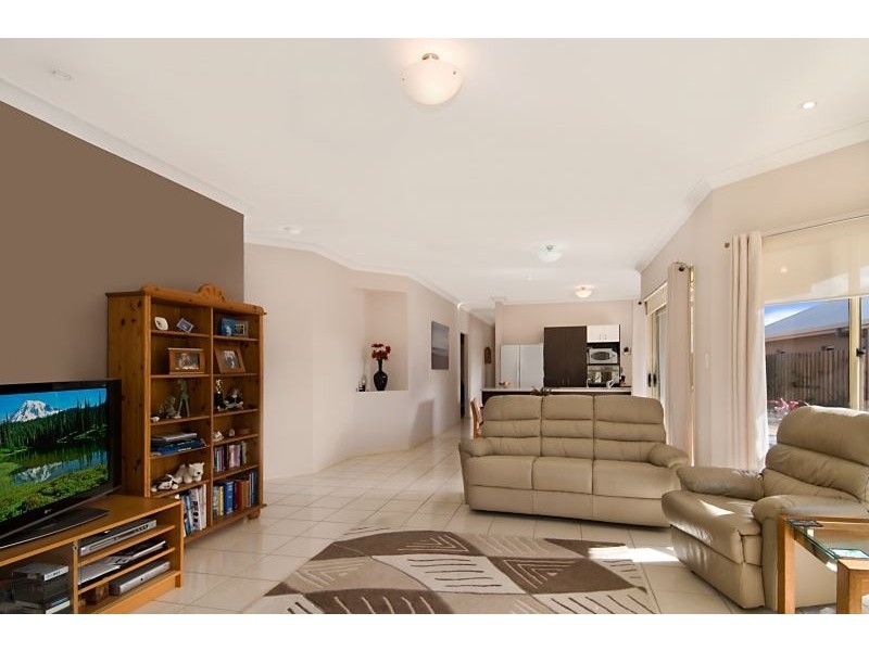 10 Elkington Circuit, North Lakes QLD 4509