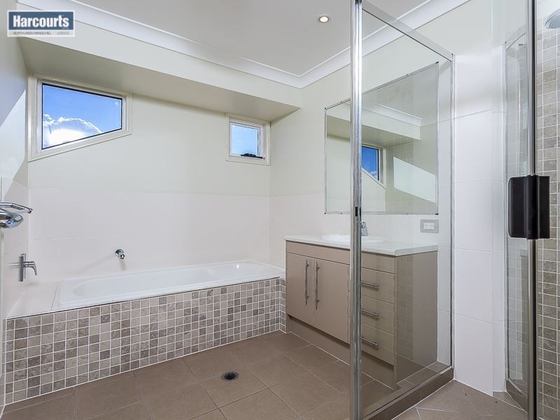 4 Armour Close, North Lakes QLD 4509