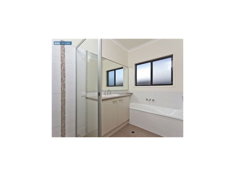 18 Dunnart street, North Lakes QLD 4509