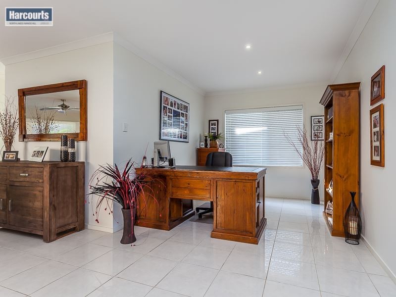 120 Nicklaus Parade, North Lakes QLD 4509