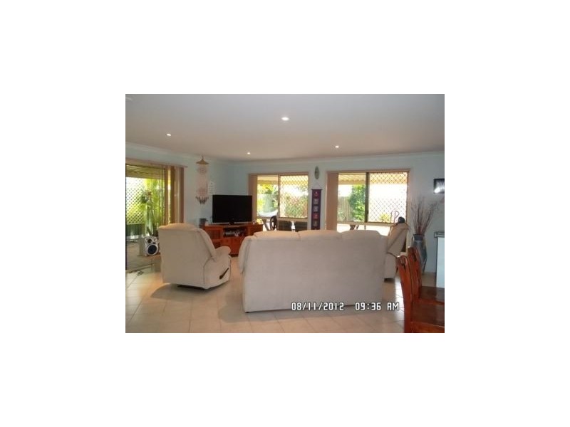 4 Parkway Street, Rothwell QLD 4022