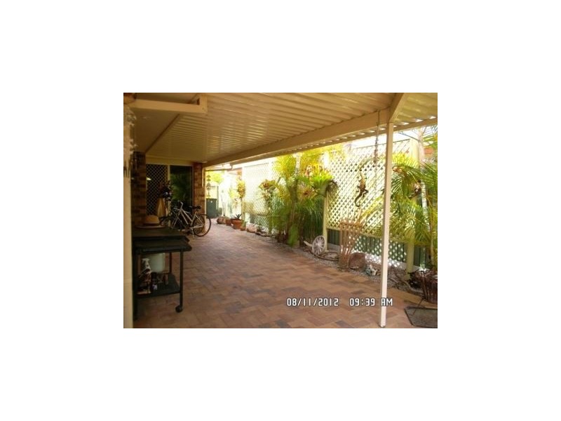 4 Parkway Street, Rothwell QLD 4022