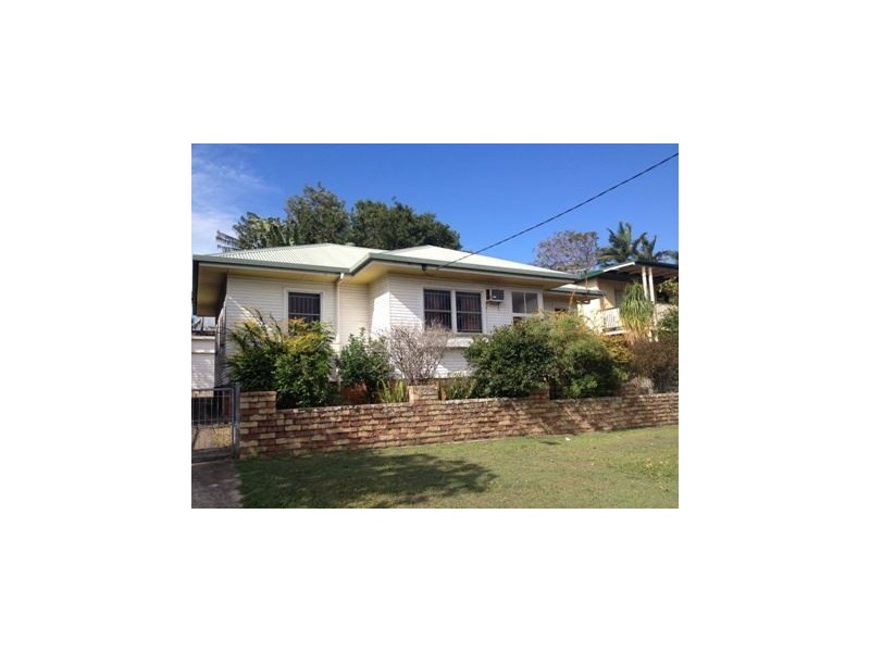 26 Shields Street, Redcliffe QLD 4020