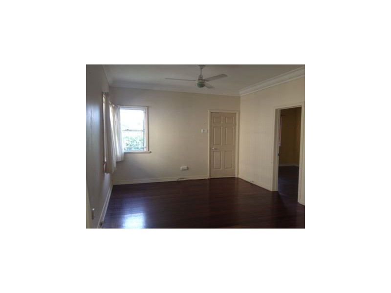 26 Shields Street, Redcliffe QLD 4020