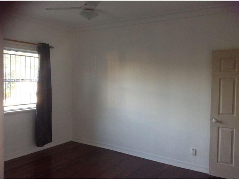 26 Shields Street, Redcliffe QLD 4020