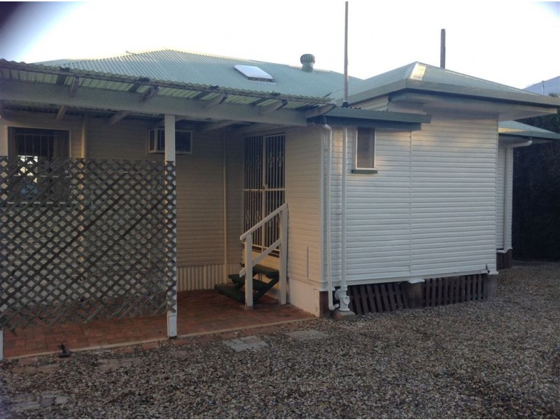 26 Shields Street, Redcliffe QLD 4020