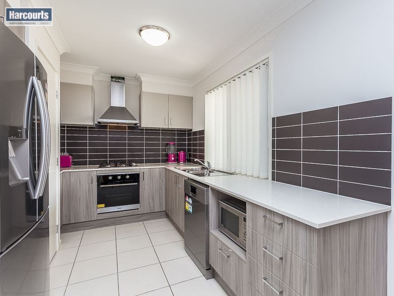 30 Wallarah Parade, North Lakes QLD 4509