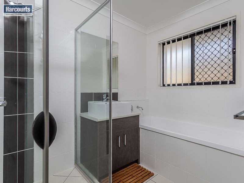 30 Wallarah Parade, North Lakes QLD 4509