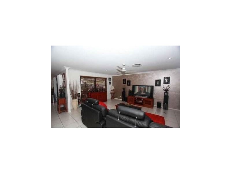 2 Brindabella Court, North Lakes QLD 4509