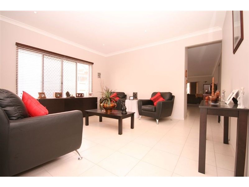 21 Kowari Crescent, North Lakes QLD 4509