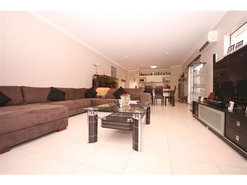 21 Kowari Crescent, North Lakes QLD 4509