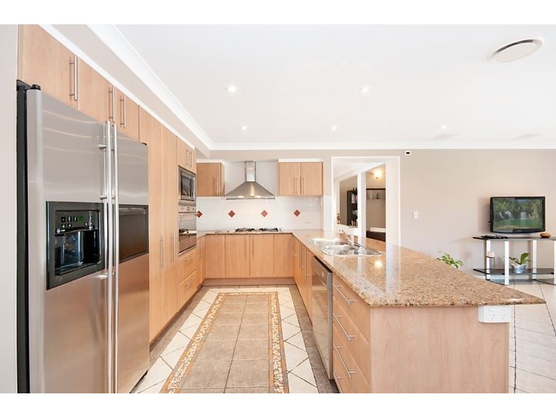 36 Lochside Drive, North Lakes QLD 4509