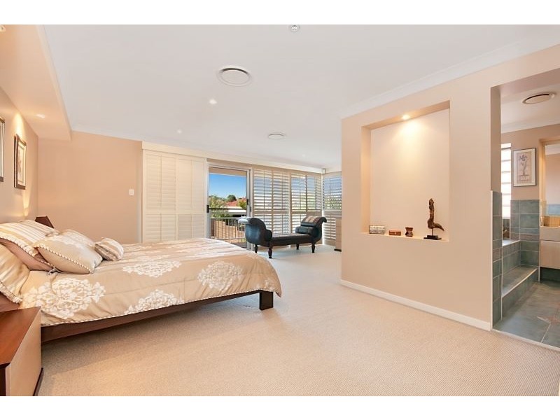 36 Lochside Drive, North Lakes QLD 4509