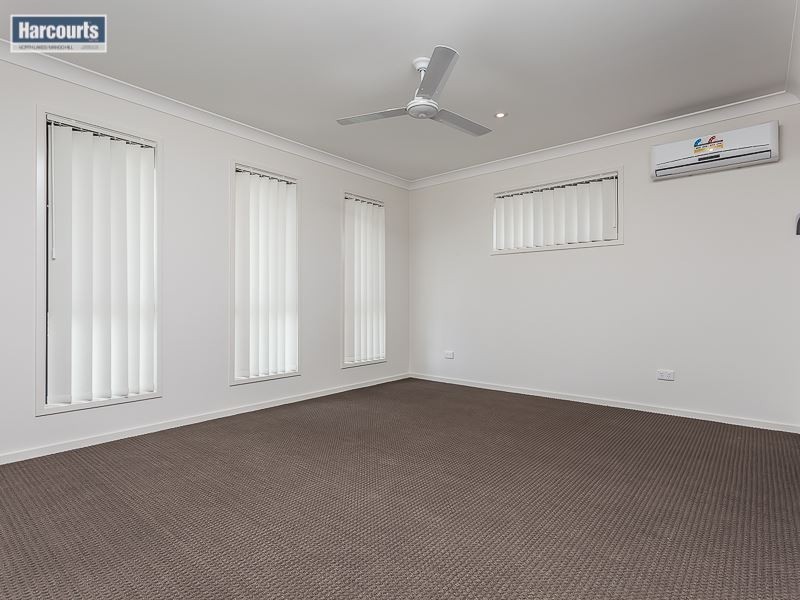 52 Nullarbor Cct, North Lakes QLD 4509