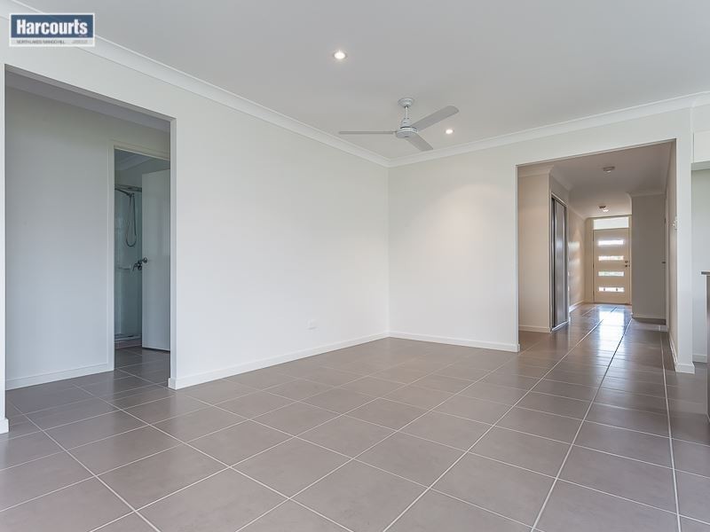 52 Nullarbor Cct, North Lakes QLD 4509