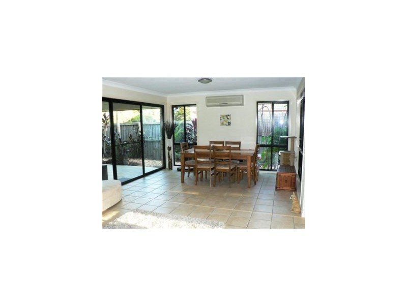 33 Grampion Circuit, North Lakes QLD 4509