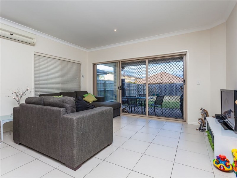 11 Calder Street, North Lakes QLD 4509