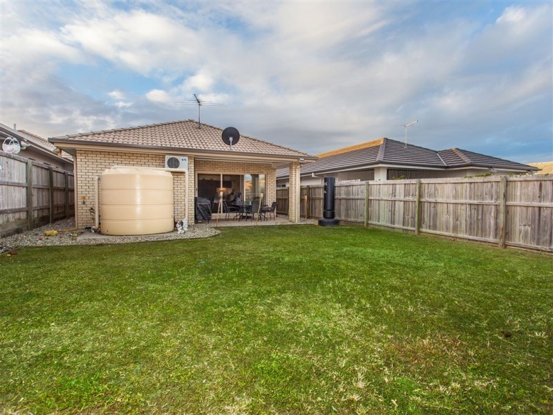 11 Calder Street, North Lakes QLD 4509