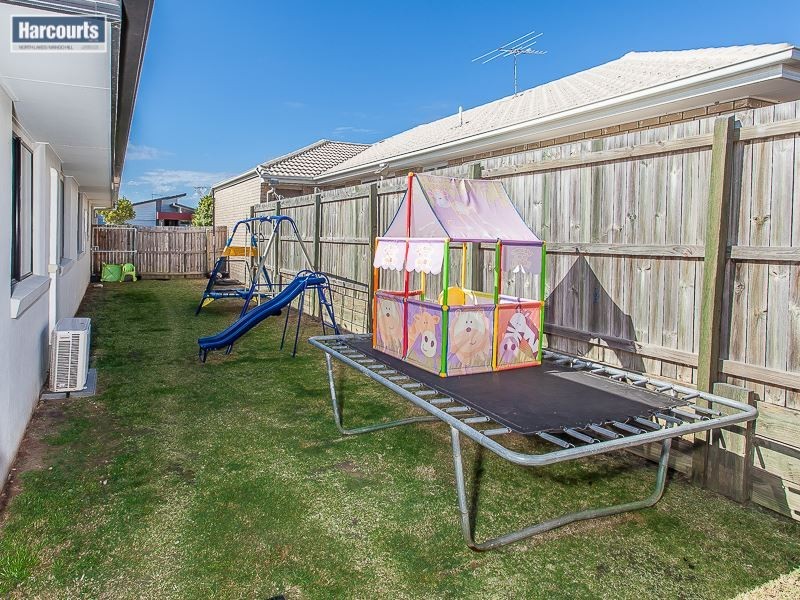14 Chrysler Parade, North Lakes QLD 4509