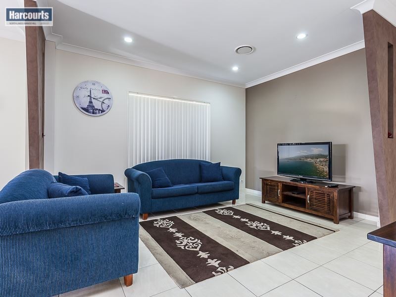 30 Augusta Parade, North Lakes QLD 4509