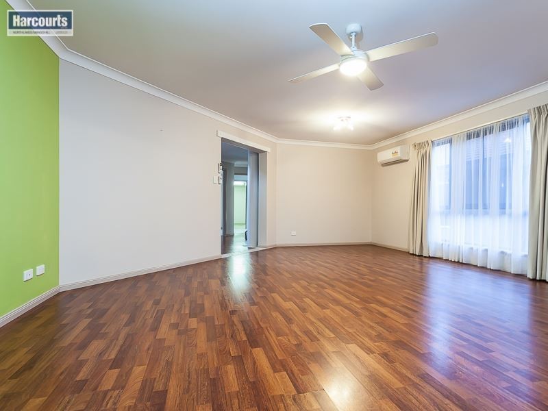 30 Lochside Drive, North Lakes QLD 4509