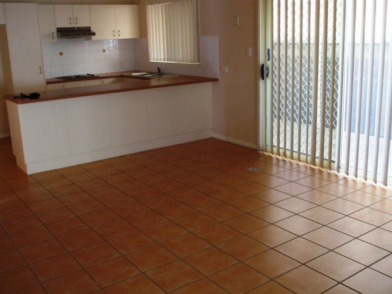 4 Page Street, North Lakes QLD 4509