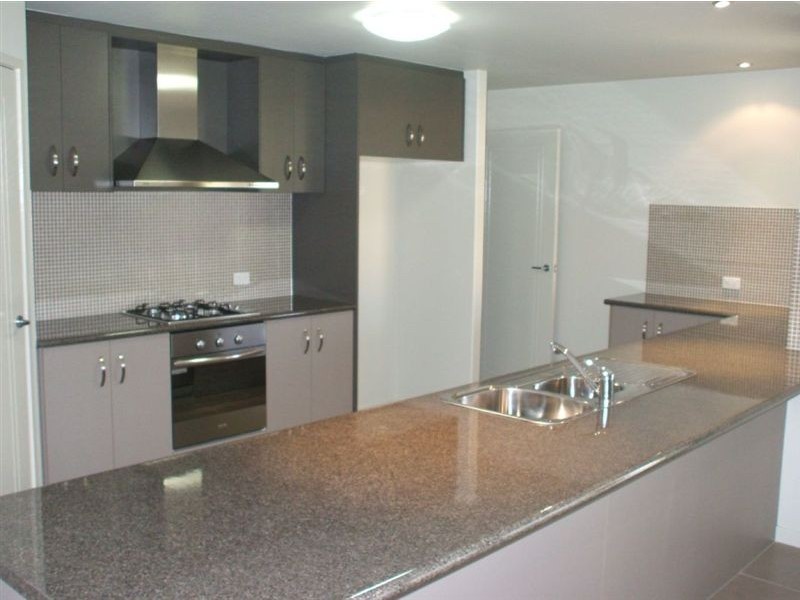 12 Glider Street, North Lakes QLD 4509