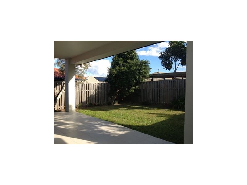 33 Astley parade, North Lakes QLD 4509