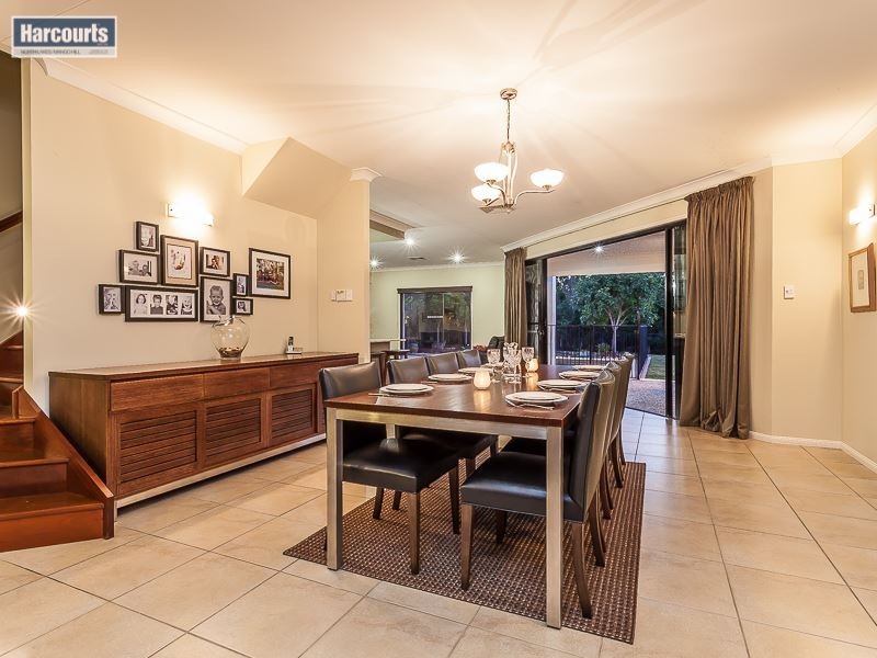 6 Silkyoak Court, North Lakes QLD 4509