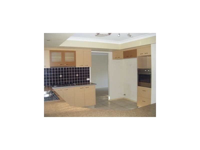 6 Drummond Court, North Lakes QLD 4509