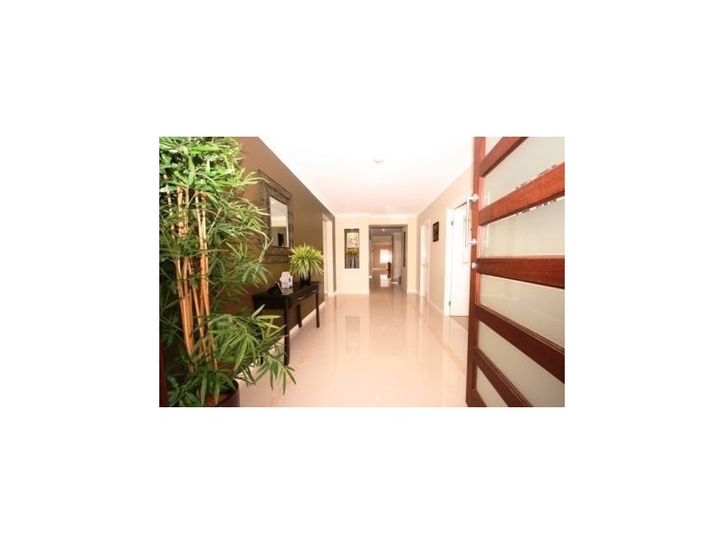 29 Kowari Crescent, North Lakes QLD 4509