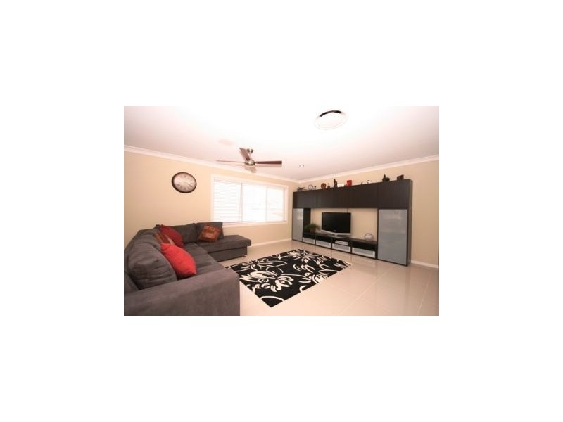 29 Kowari Crescent, North Lakes QLD 4509