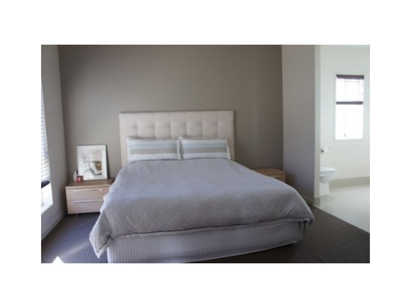 16 Portmarnock Street, North Lakes QLD 4509