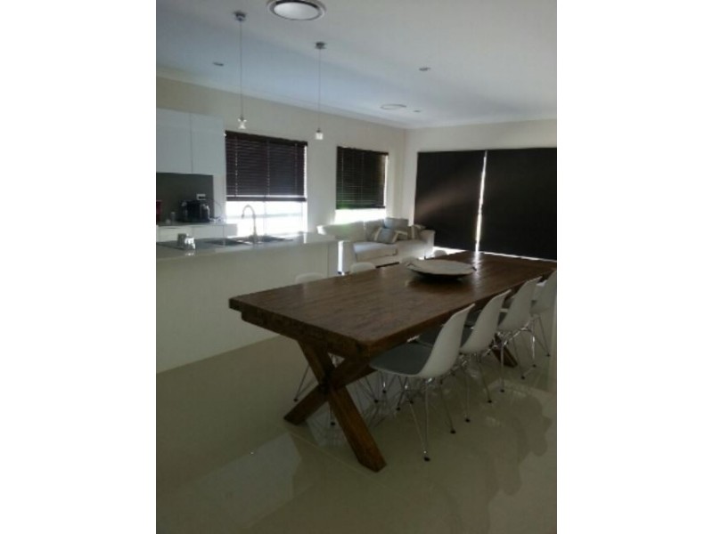 16 Portmarnock Street, North Lakes QLD 4509