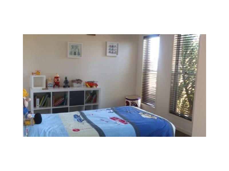 16 Portmarnock Street, North Lakes QLD 4509