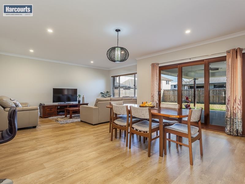 12 Ravensbourne Crescent, North Lakes QLD 4509