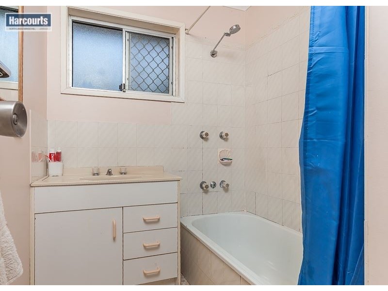 1 Dumbarton Drive, Kallangur QLD 4503