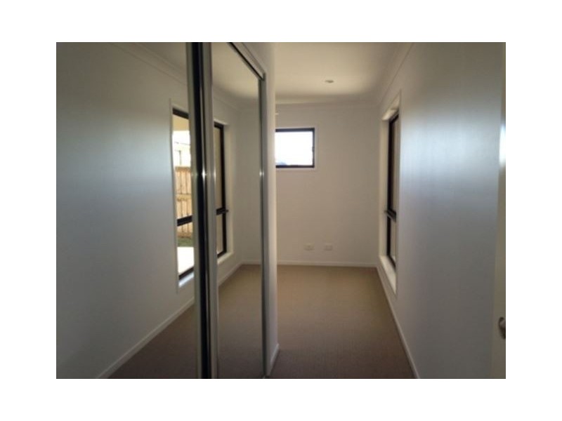 30 Nullarbor circuit, North Lakes QLD 4509