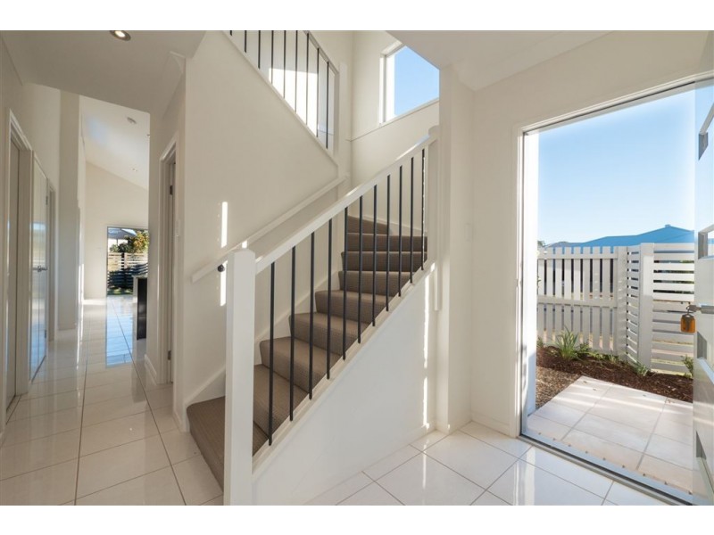 6 Poinciana Lane, Dakabin QLD 4503