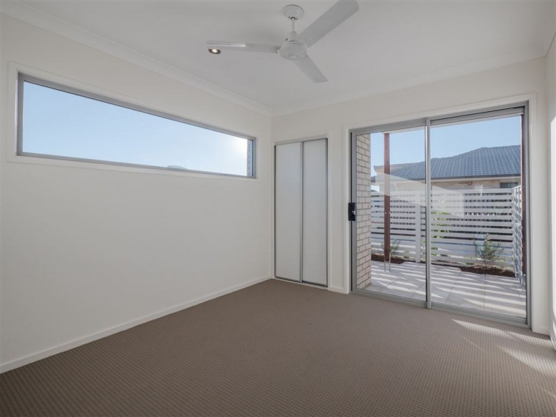 6 Poinciana Lane, Dakabin QLD 4503