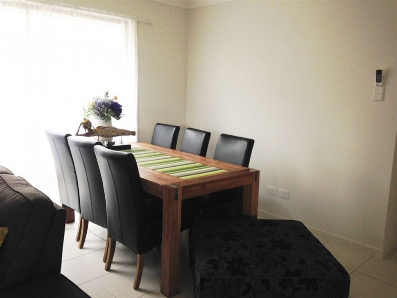 7 Ravensbourne Crescent, North Lakes QLD 4509
