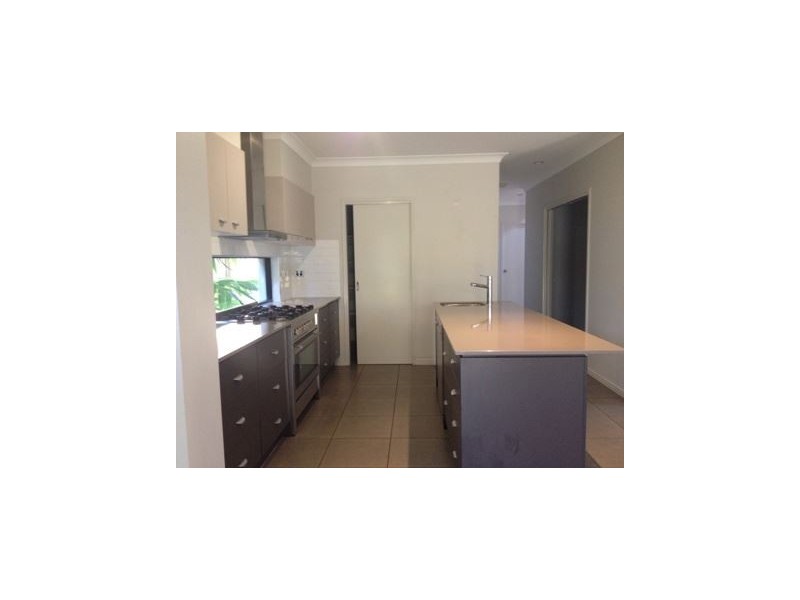 16 Calder Street, North Lakes QLD 4509