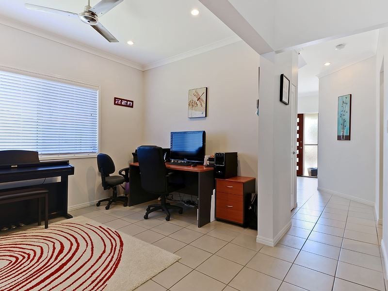 15 Echidna Parade, North Lakes QLD 4509