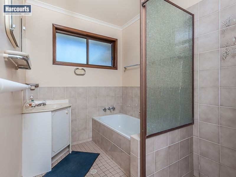 4 Wairoa Drive, Strathpine QLD 4500