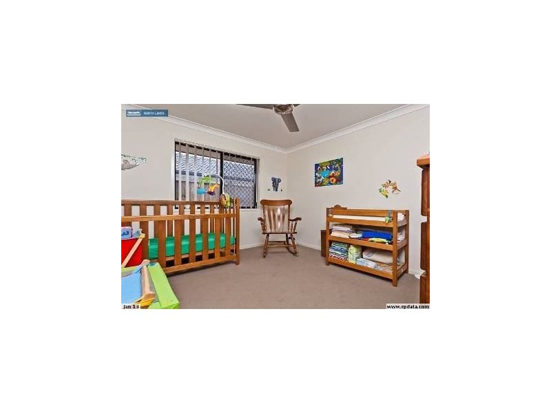 8 Chrysler Parade, North Lakes QLD 4509